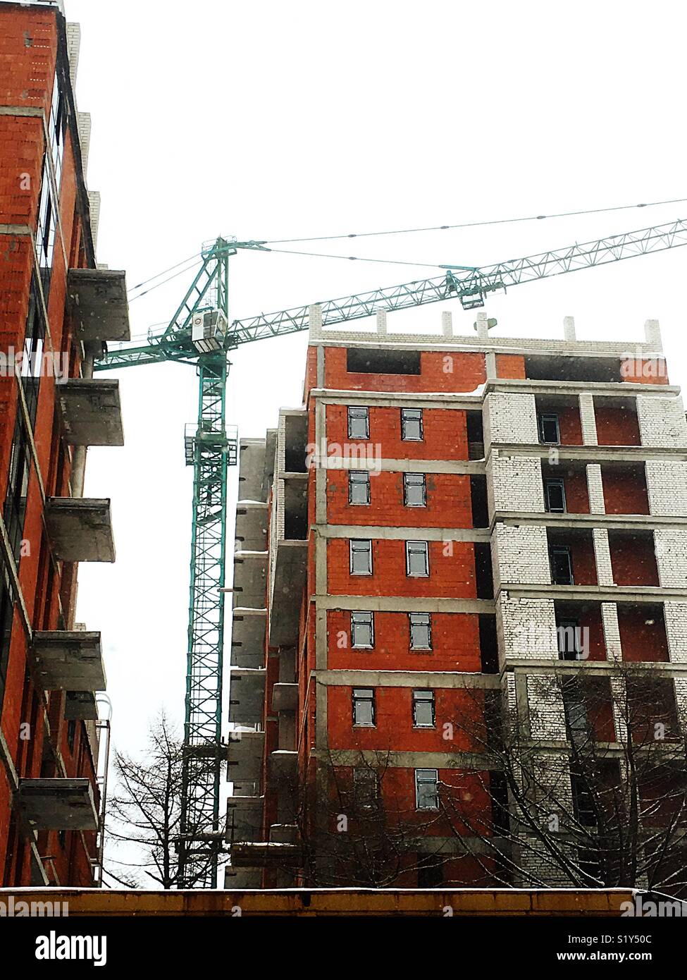 Edificio in costruzione - Immagine stock catturata con smartphone