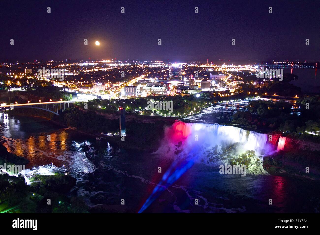 Cascate del Niagara di notte Foto Stock