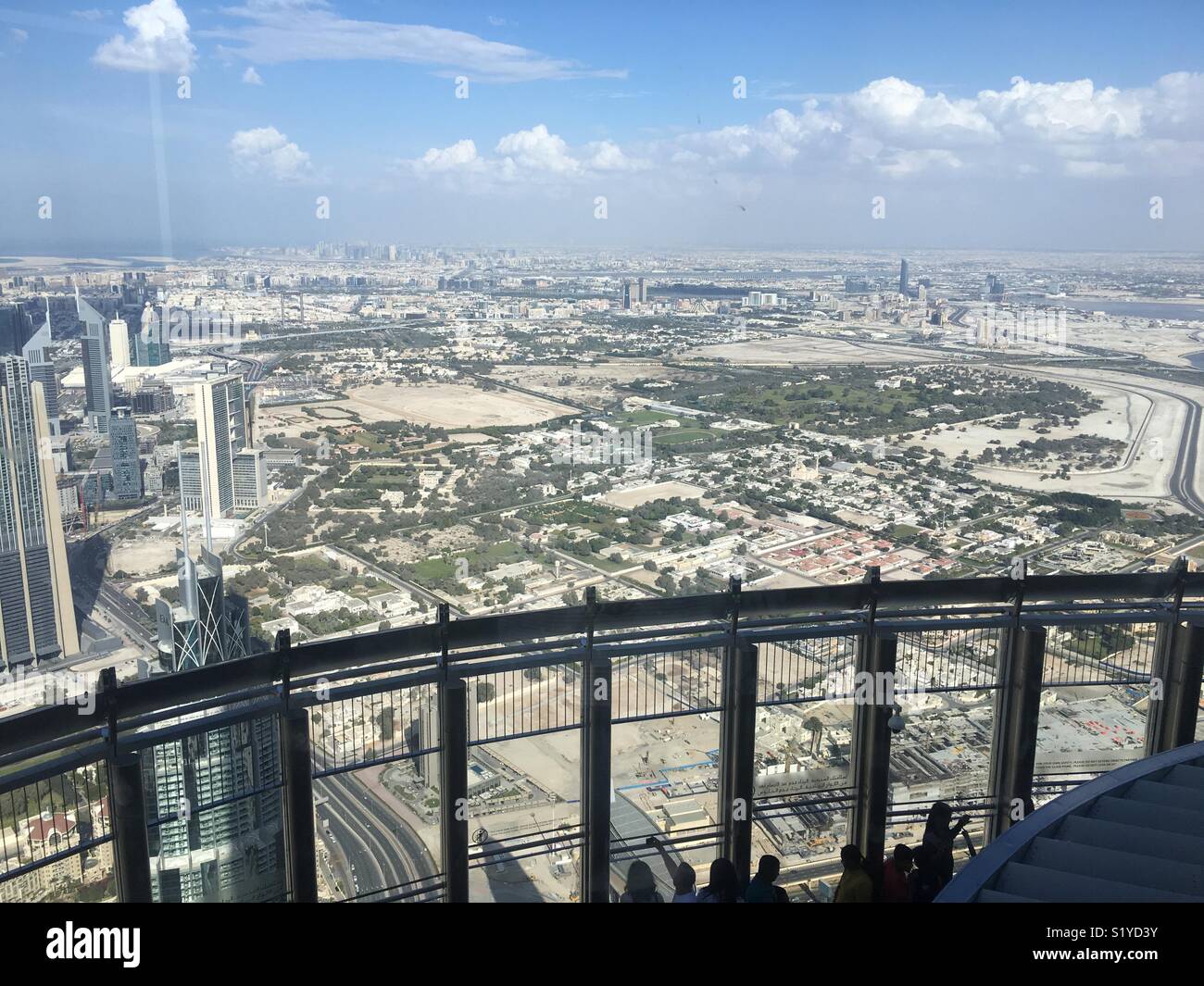 Dubai città vista da 124a pavimento Foto Stock