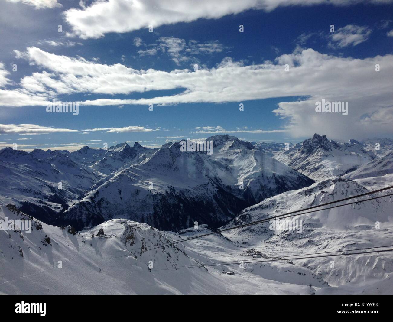 Bella giornata di sole in montagna di Austria st. Anton Foto Stock