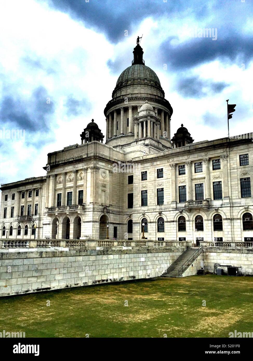 La Rhode Island State Capitol e motivi di Providence, Rhode Island, STATI UNITI D'AMERICA - Immagine stock catturata con smartphone