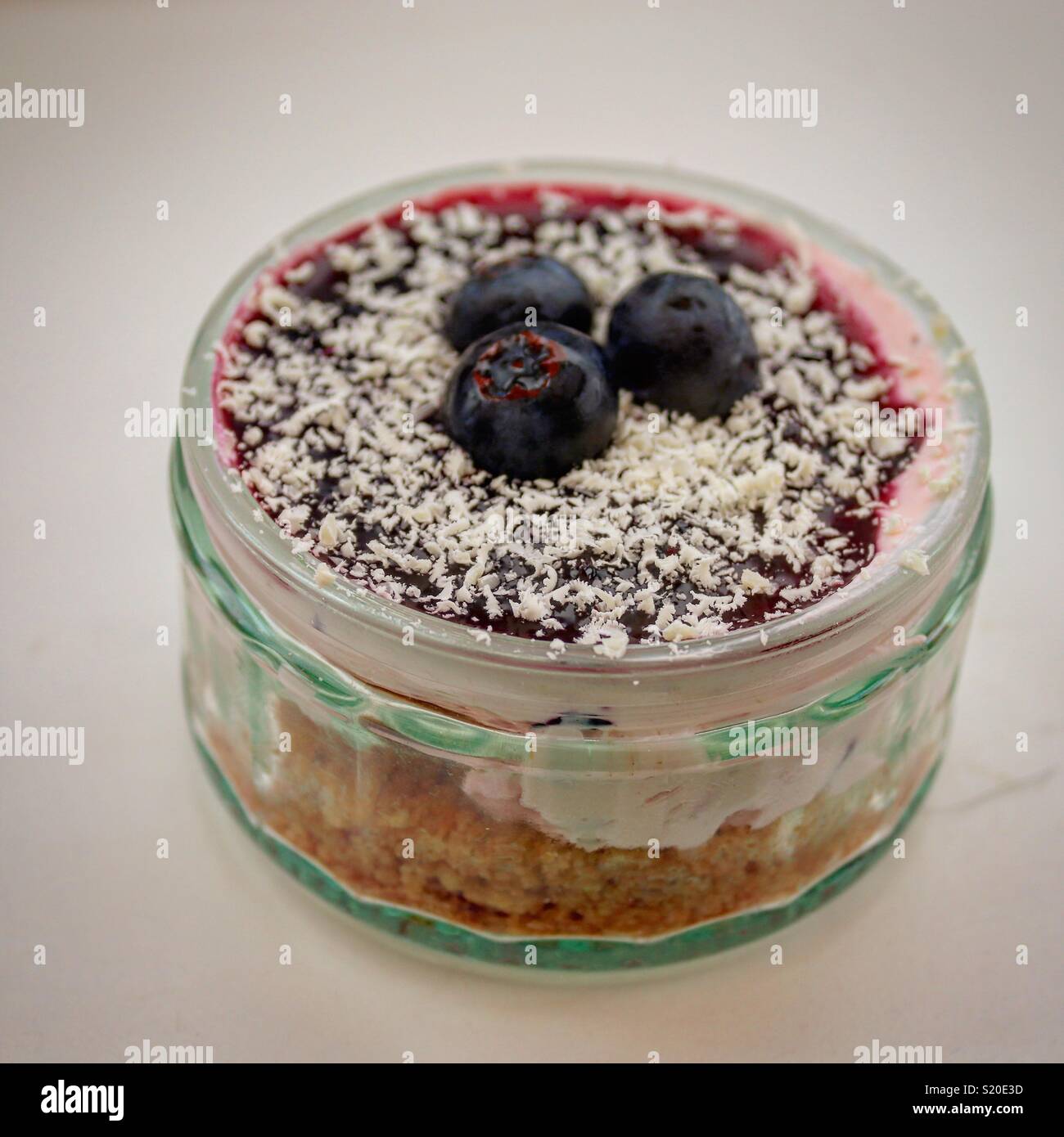 Mirtillo torta di formaggio - Immagine stock catturata con smartphone