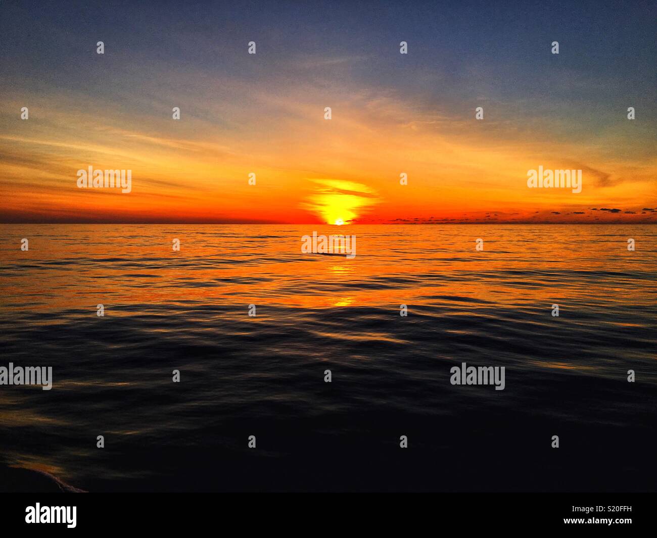 Sunrise - Immagine stock catturata con smartphone