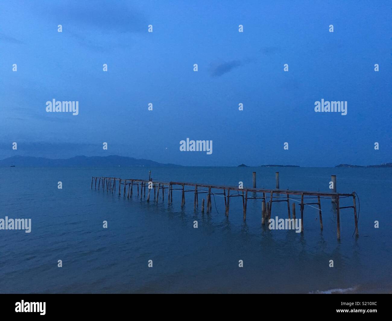 Abbandonato il Molo Bophut Beach Koh Samui Thailandia Foto Stock
