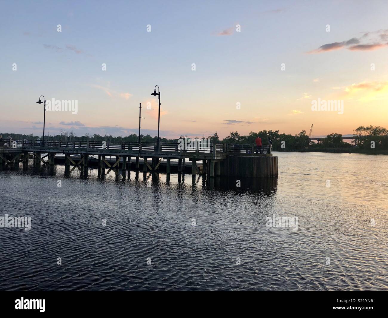 Wilmington tramonto, da Cape Fear River, North Carolina, STATI UNITI D'AMERICA Foto Stock