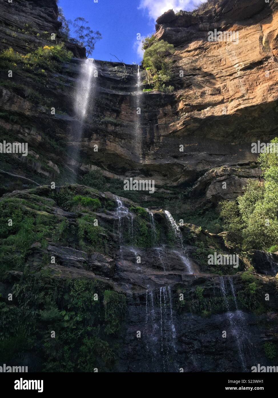 Bridal Veil Falls, il Parco Nazionale Blue Mountains, NSW, Australia - Immagine stock catturata con smartphone