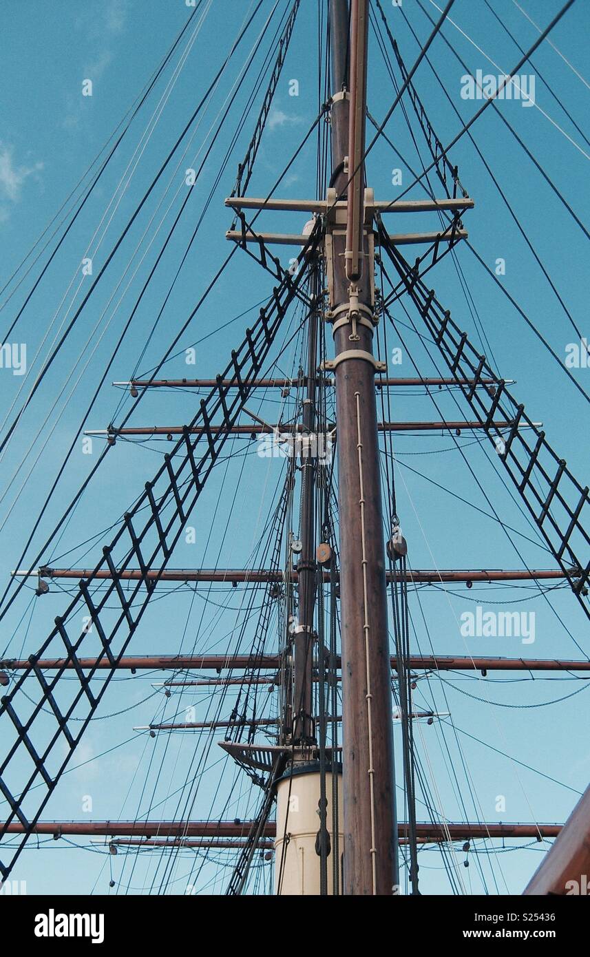 Un allestimento delle navi e del montante - Immagine stock catturata con smartphone