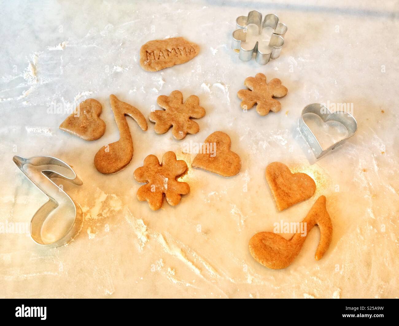 Cookie facendo. - Immagine stock catturata con smartphone