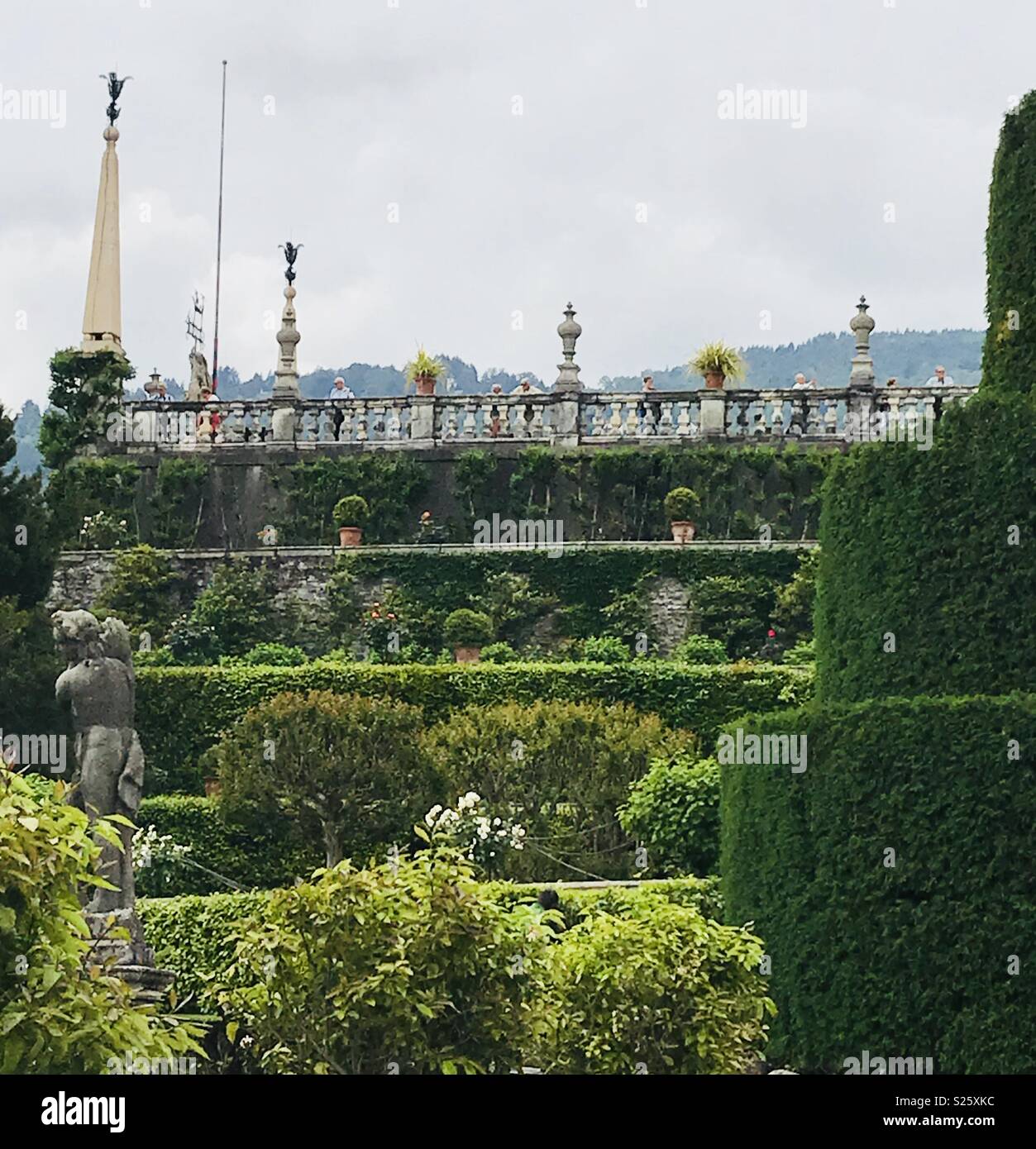 Giardini del Palazzo a Isola Bella, una delle Isole Borromee d'Italia. Foto Stock