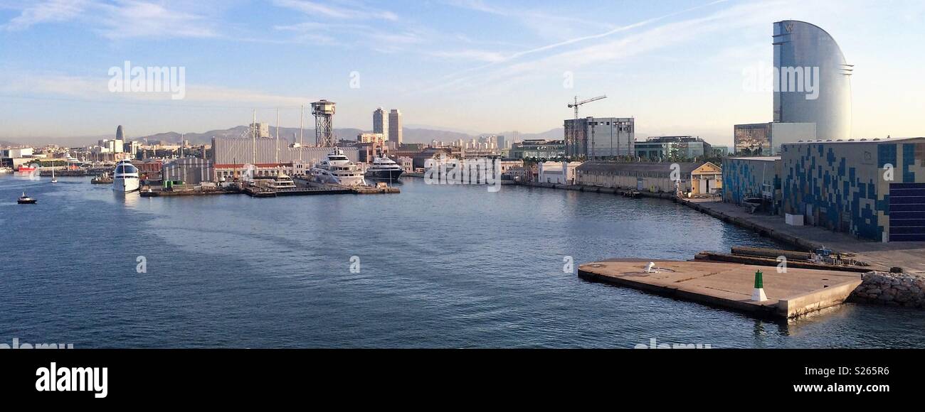 Barcellona cruise port Foto Stock