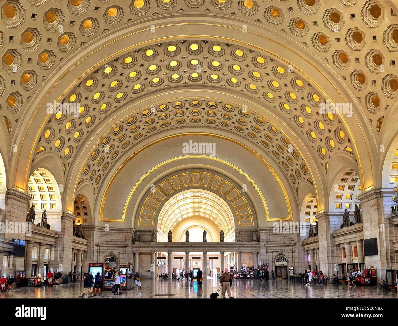 Il maestoso atrio della Stazione Union, Washington DC - Immagine stock catturata con smartphone