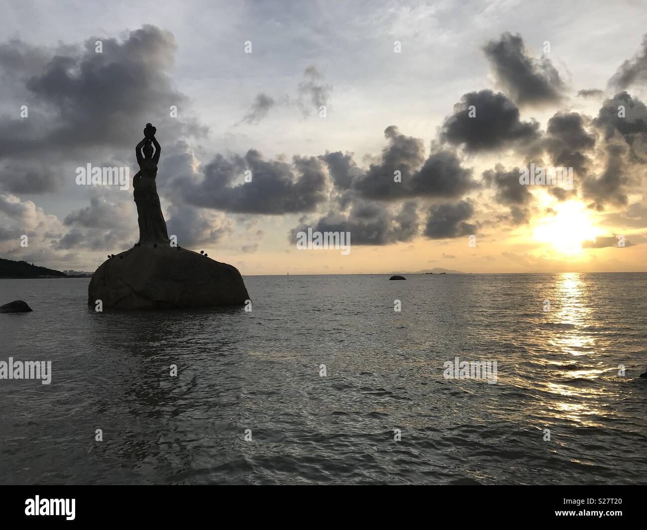 Zhuhai Landmark ragazza di pesce lo stato di mattina al tramonto Foto Stock