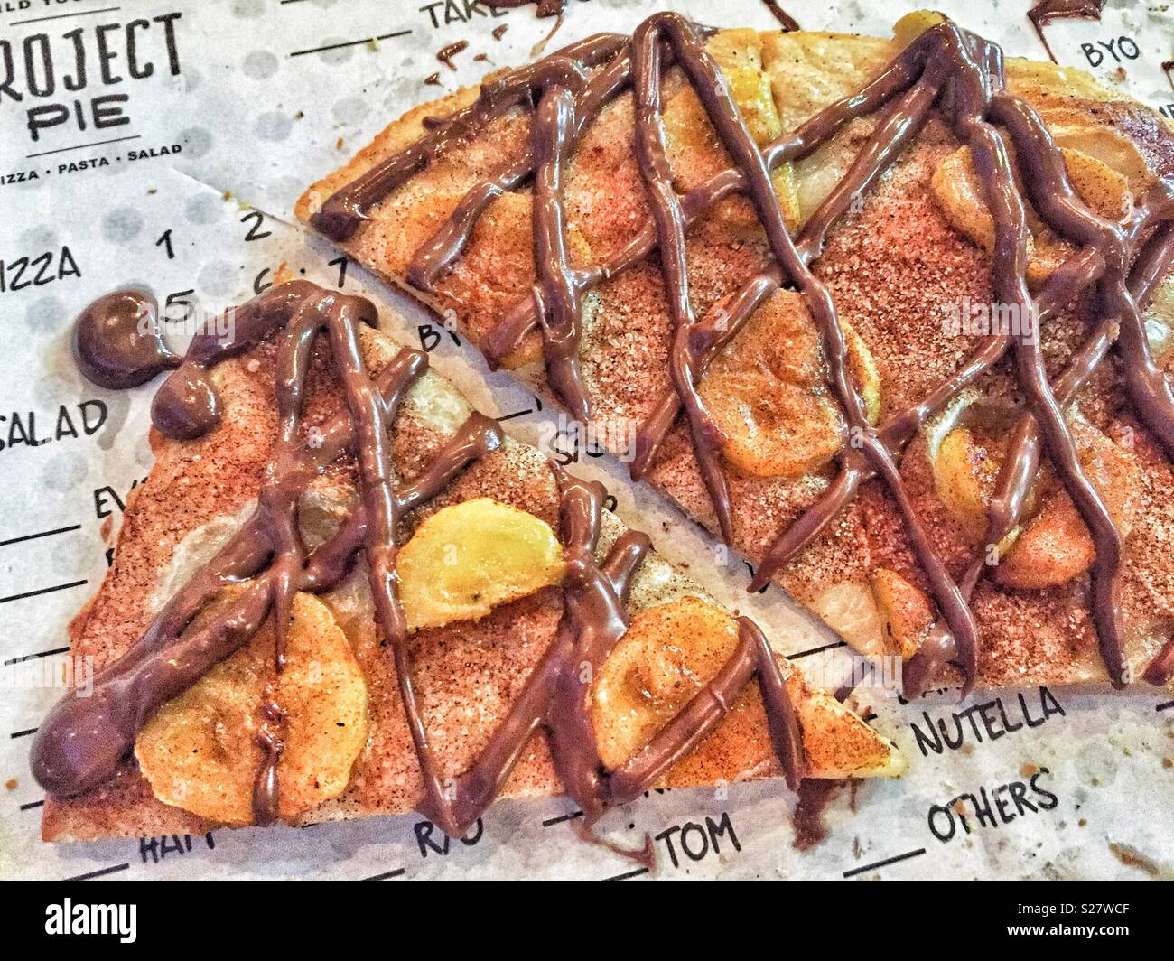 Banana pizza fatta a Torta di progetto (Project Pizza in U.K.). - Immagine stock catturata con smartphone