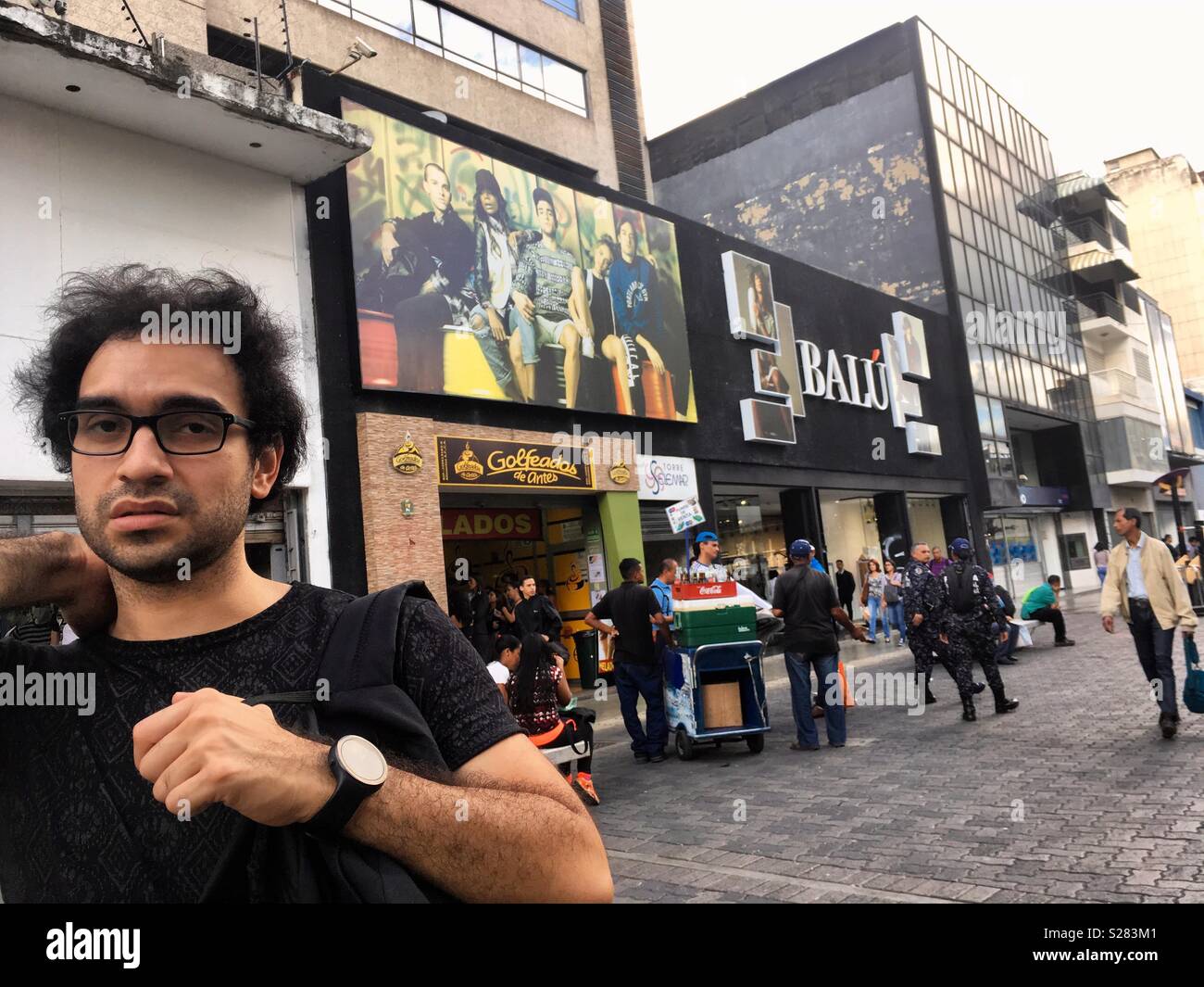 Marcos Kirschstein sul viale di Sabana Grande, Caracas Venezuela. Distretto centrale, area shopping. Vicente Quintero. Foto Stock