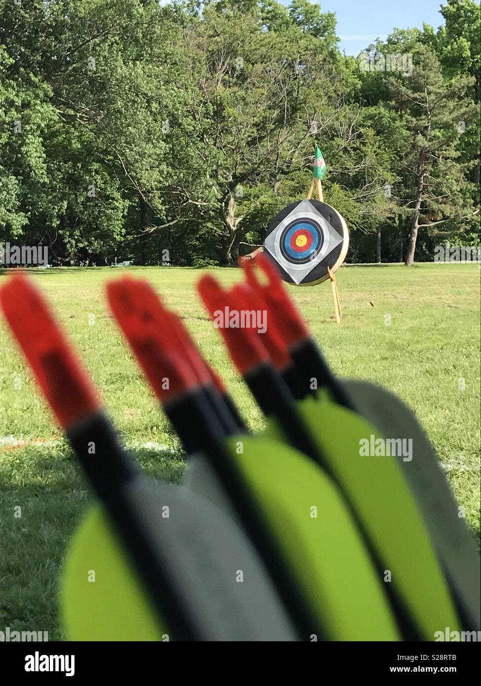 Campo di tiro con l'arco con obiettivo Foto Stock