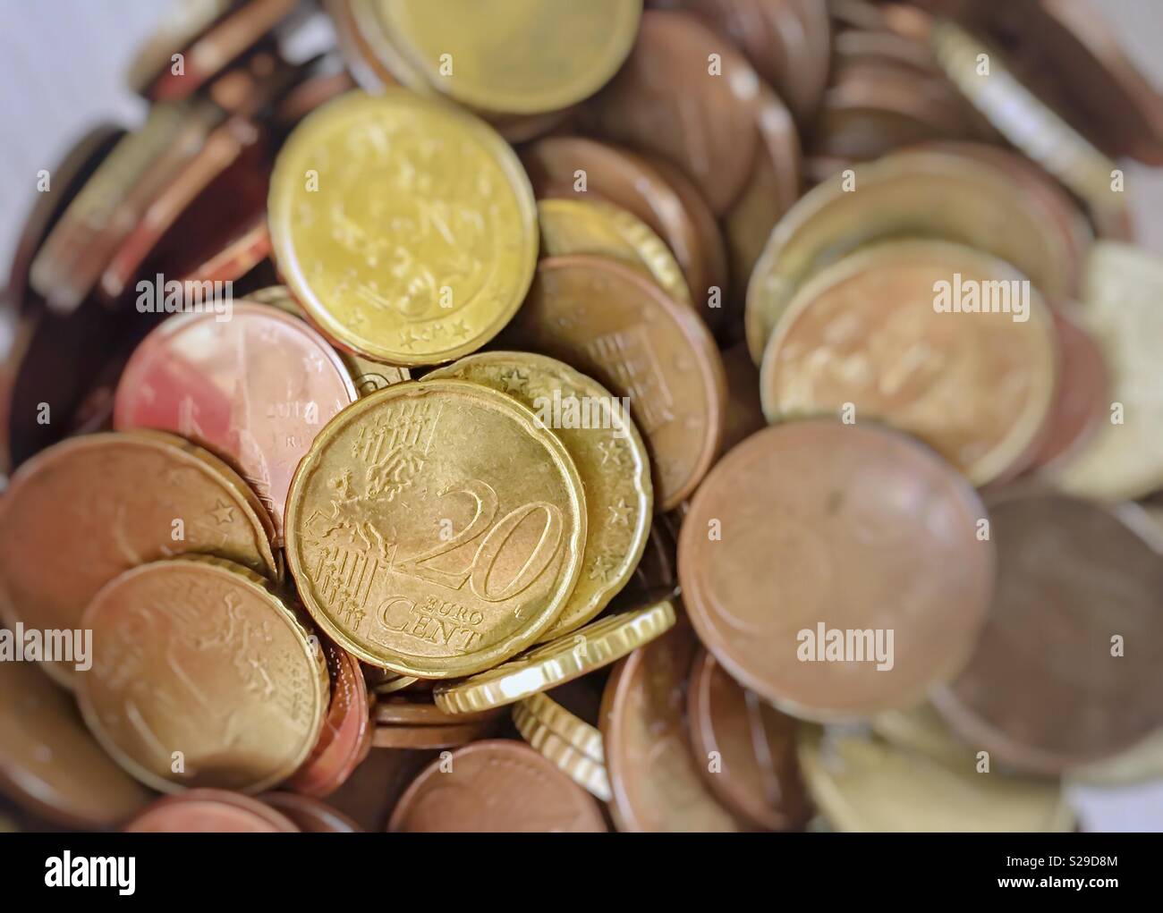 Gruppo di euro cent - Immagine stock catturata con smartphone