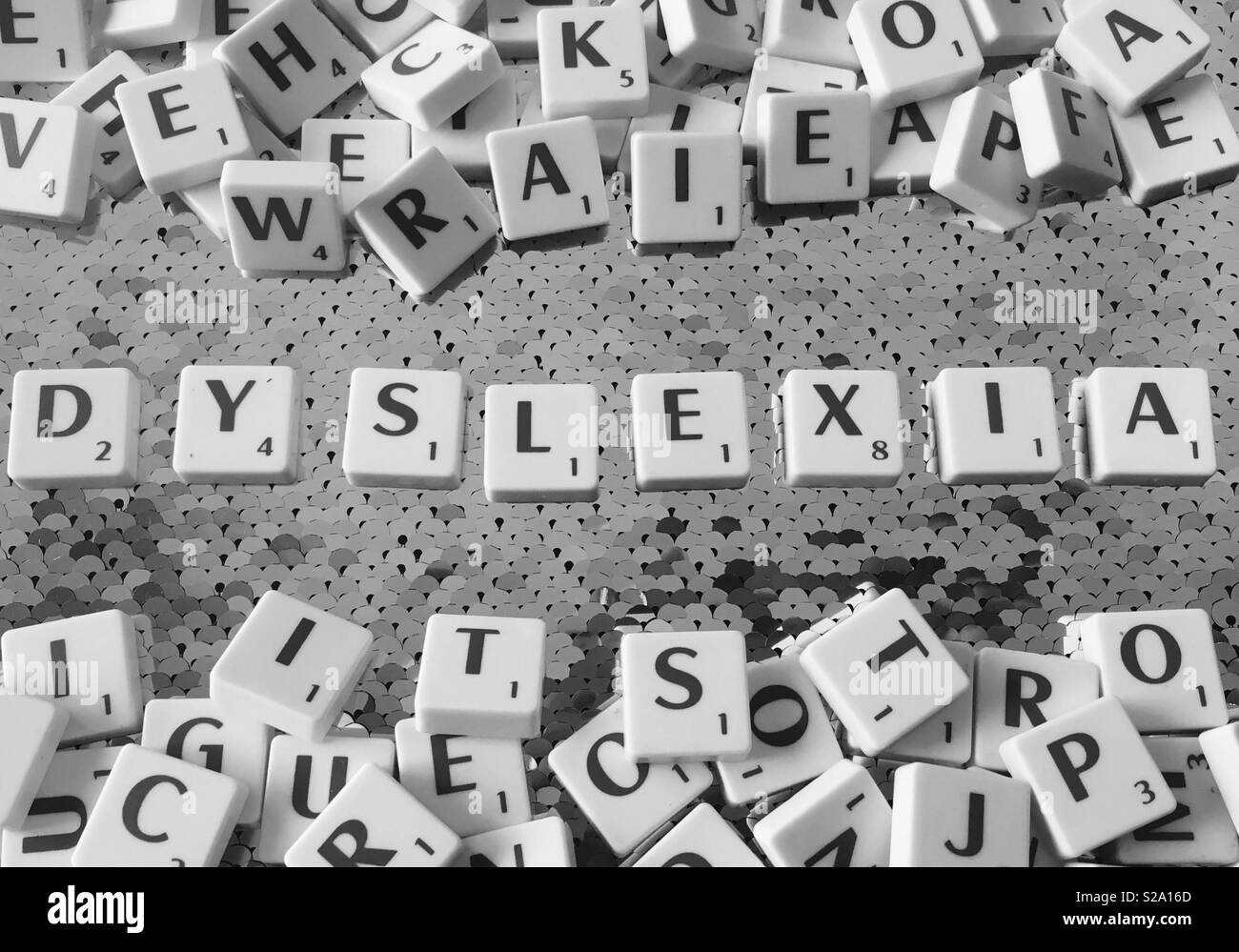 La dislessia precisato con lettera piazze. In bianco e nero Foto Stock