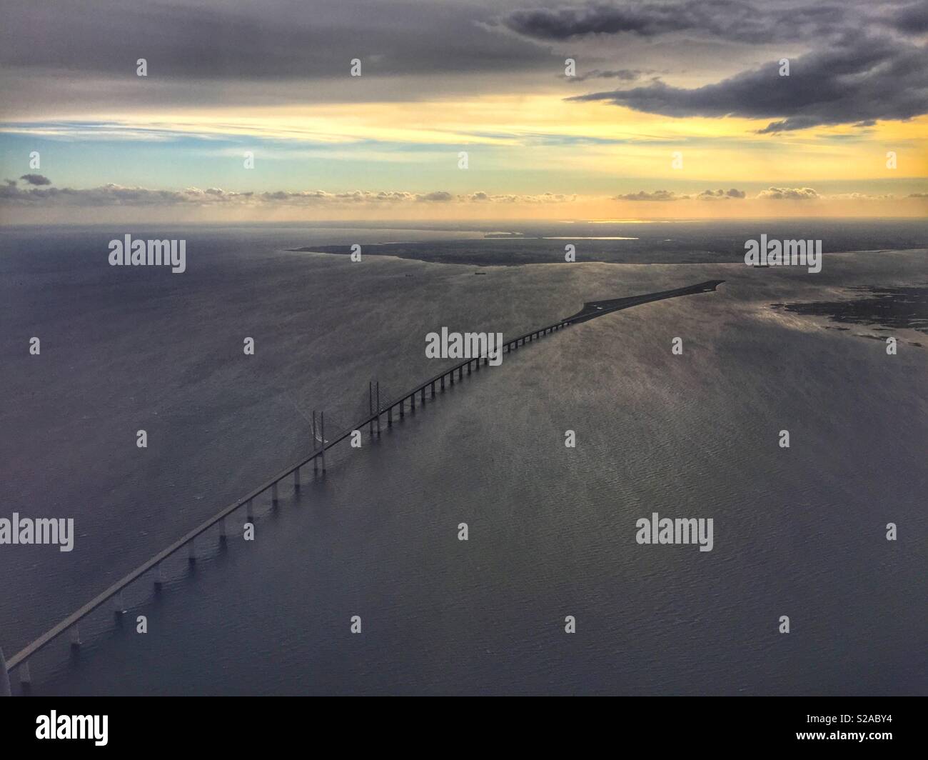 Ponte Di Oresund Che Collega La Danimarca E La Svezia Vista Aerea Foto Stock Alamy