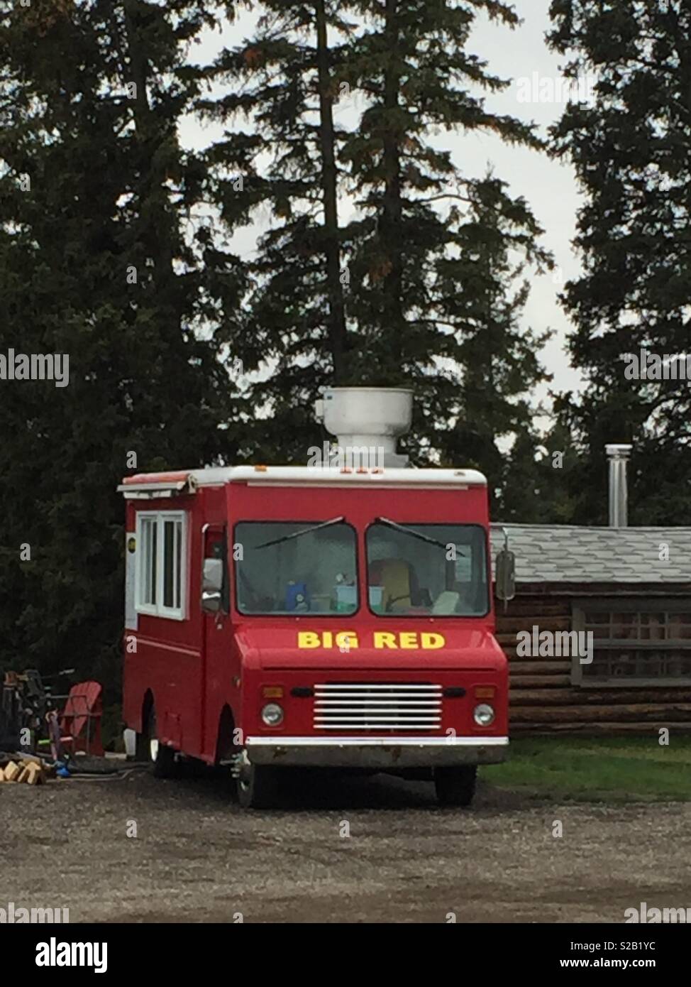 Carrello alimentari, prua ValleyProvincial Park, strada foto, autunno, southern Alberta, Canada, lungo 1A, Calgary a Canmore - Immagine stock catturata con smartphone