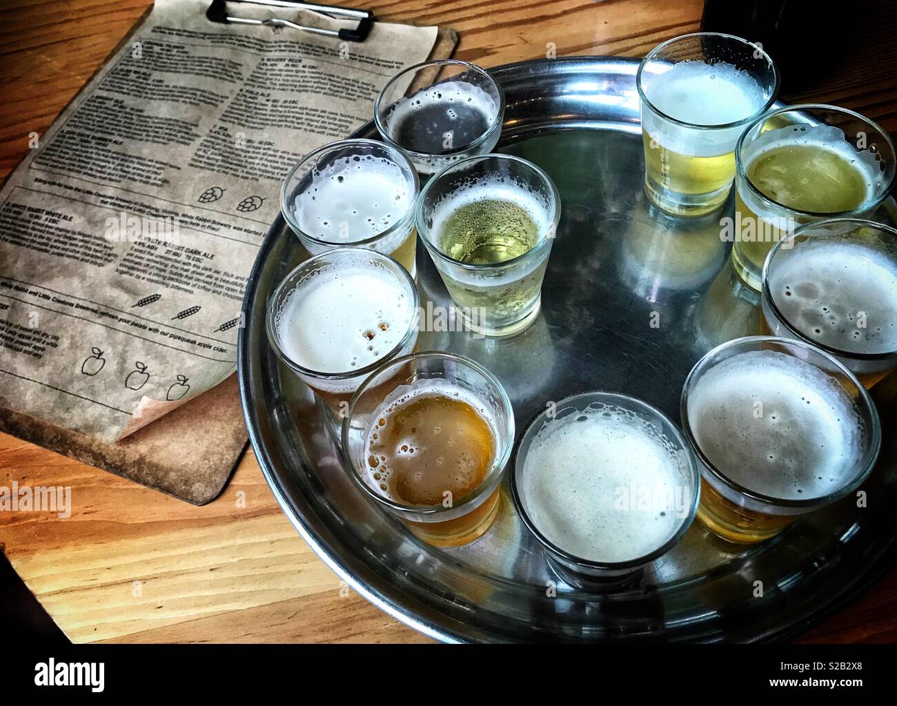 Degustazione di birra Foto Stock