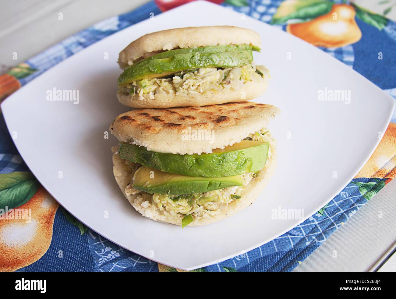 Arepas venezuelane - Immagine stock catturata con smartphone