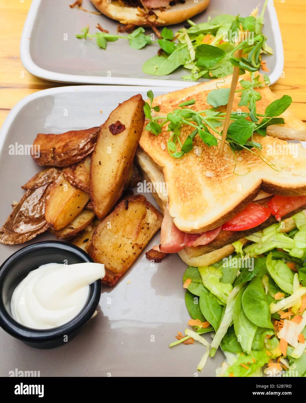 Club sandwich - Immagine stock catturata con smartphone