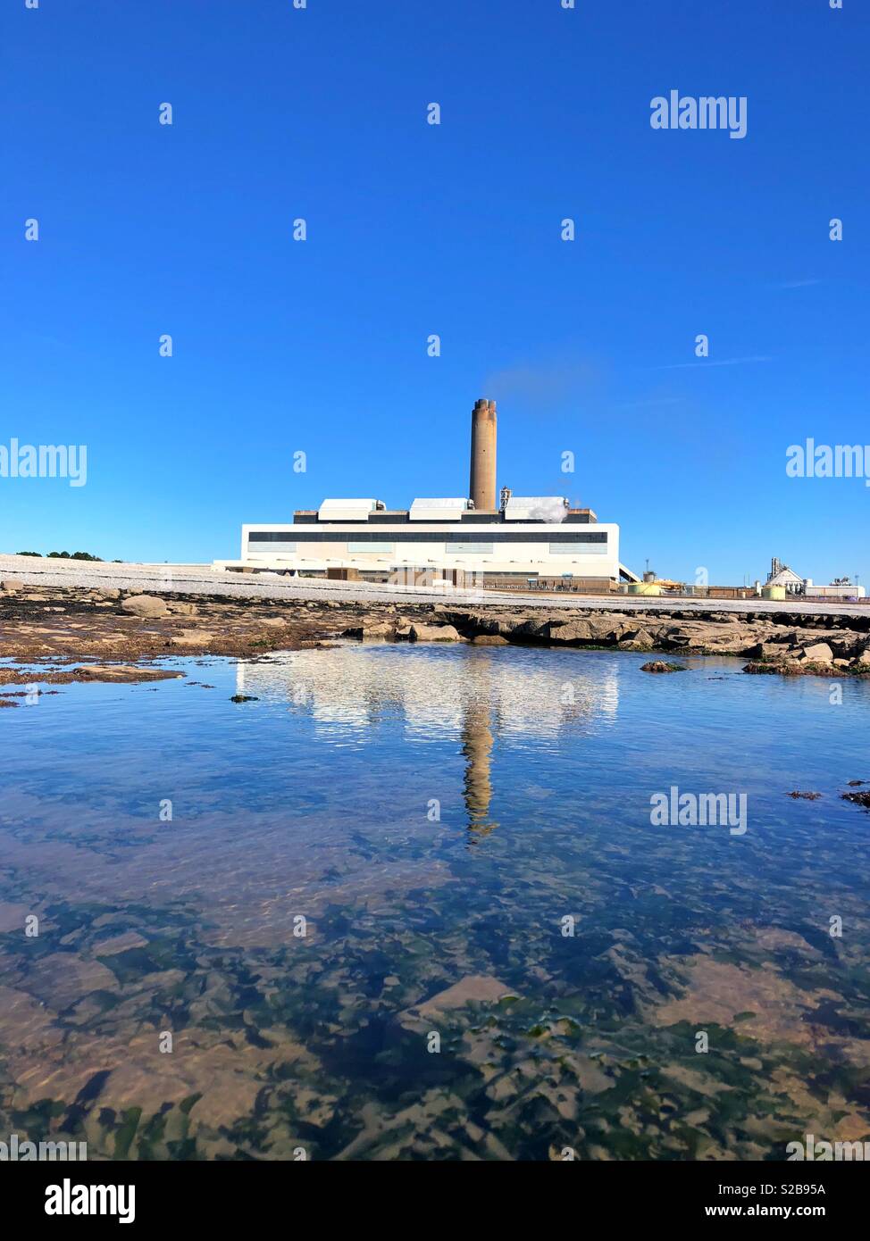 Aberthaw power station, nel Galles del Sud. Foto Stock