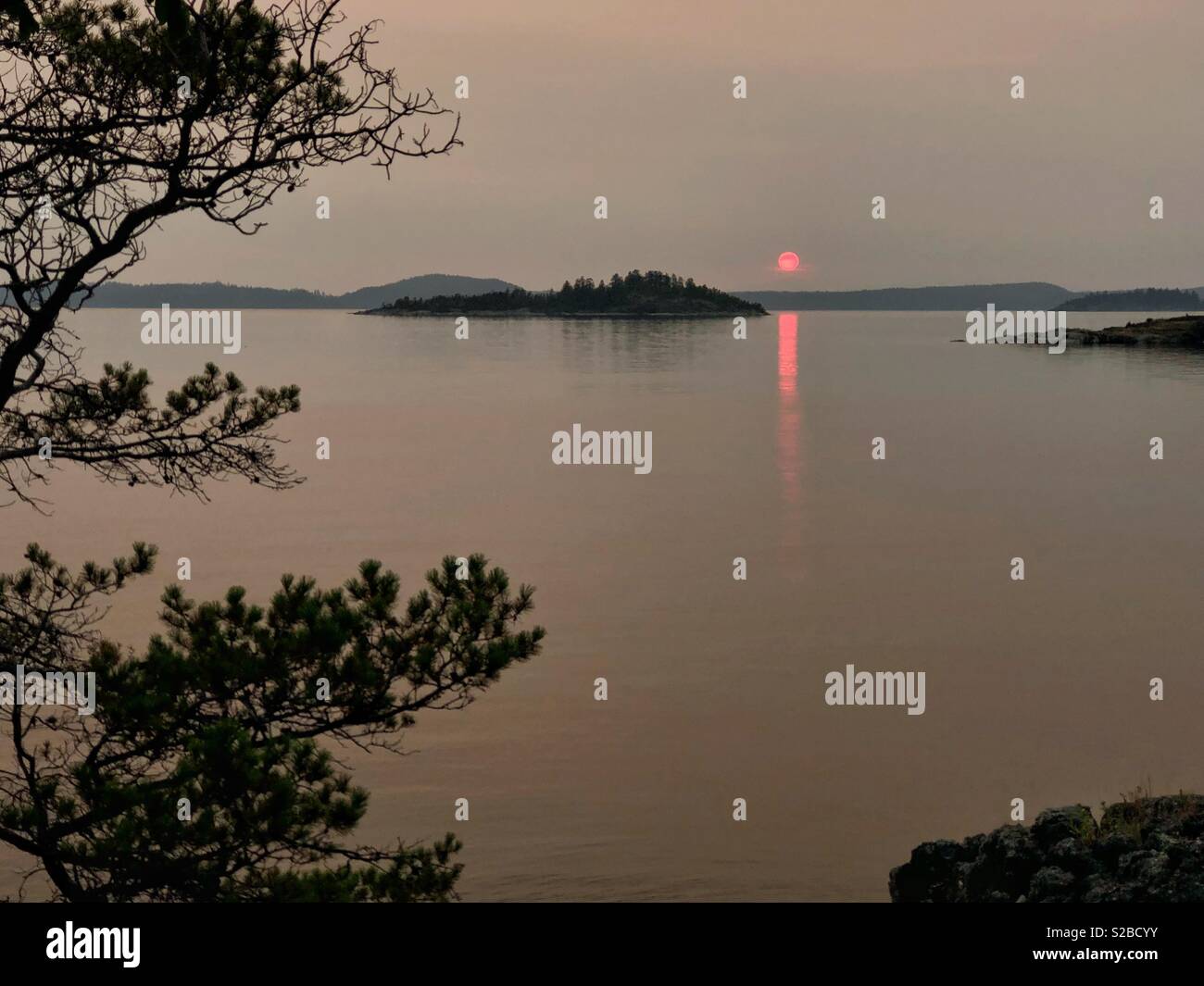 Isole della Desolazione del suono al tramonto Foto Stock