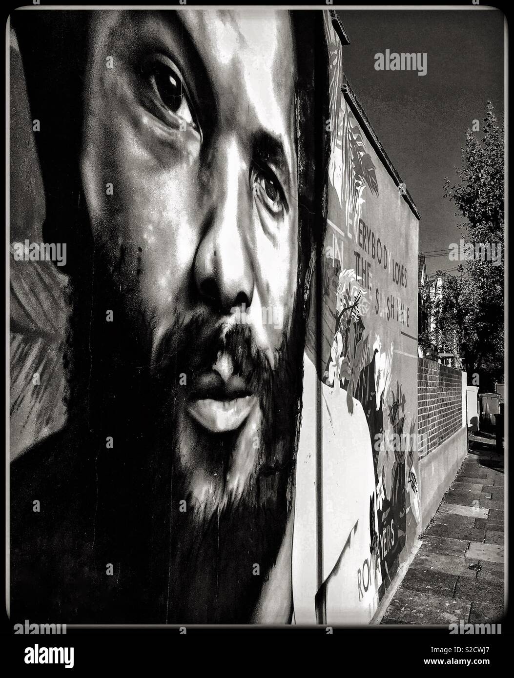 L'arte al muro in Brockley Londra sud - Immagine stock catturata con smartphone
