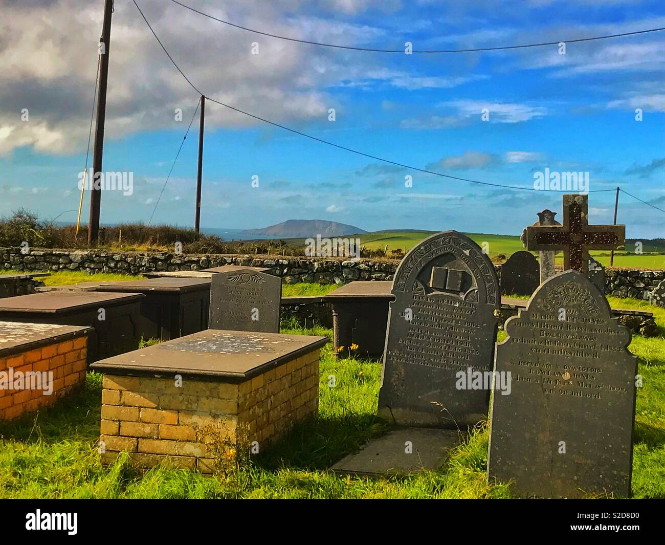 Grave yard a St.Maelrhys chiesa Rhiw vicino Aberdaron Ottobre 2018 Foto Stock