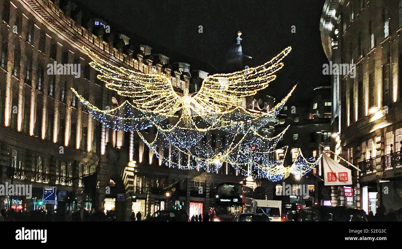 Le decorazioni di Natale. London REGNO UNITO Foto Stock