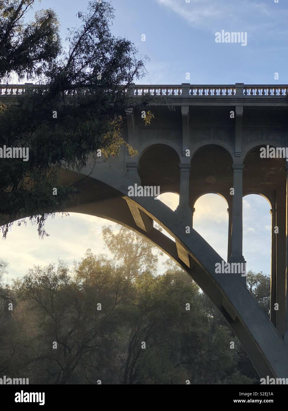 Ponte in mattinata, Los Angeles - Immagine stock catturata con smartphone