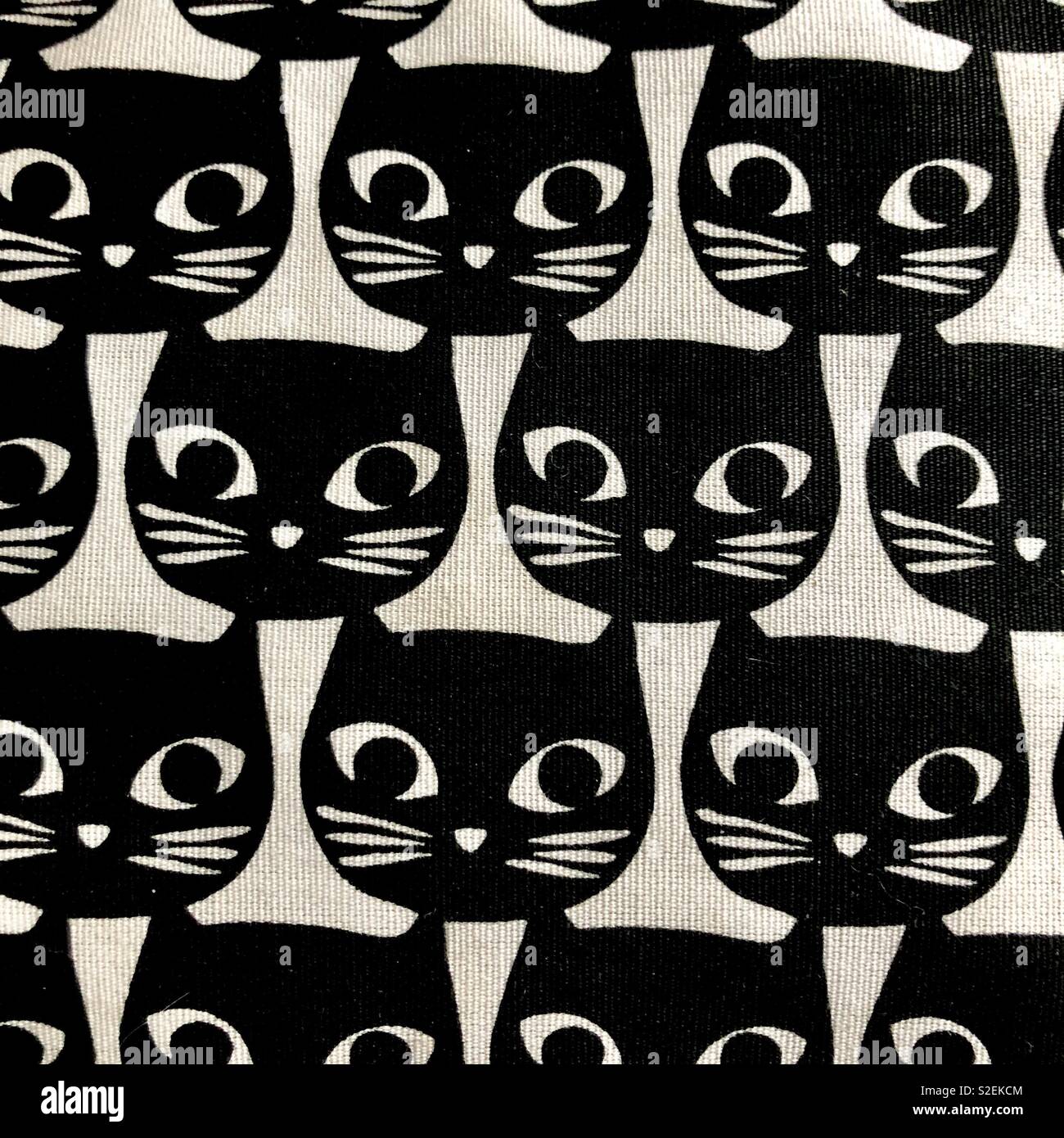 I gatti neri disegnati su sfondo bianco - formato quadrato - texture Foto  stock - Alamy
