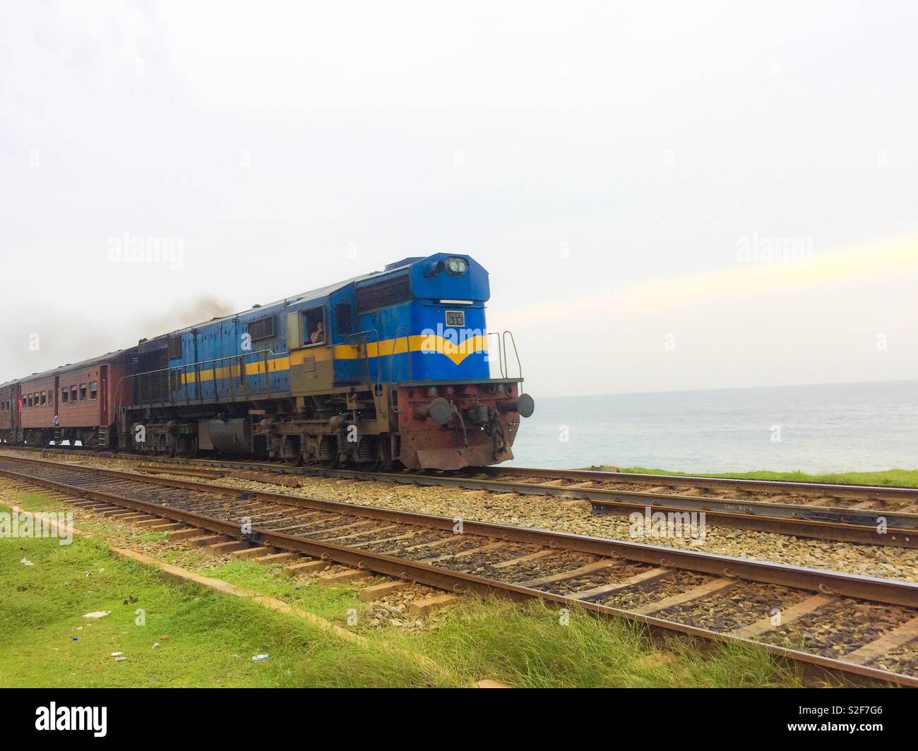Viaggiare in treno Colombo m Foto Stock