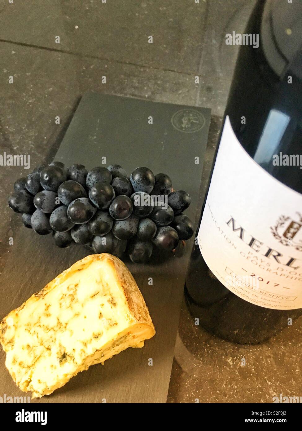 Vino, formaggio e uva Foto Stock