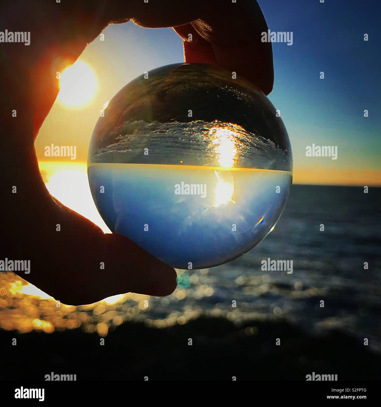 Sole e acqua - Immagine stock catturata con smartphone