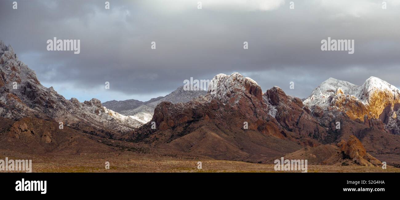 Neve sulle montagne Organ, Nuovo Messico Foto Stock