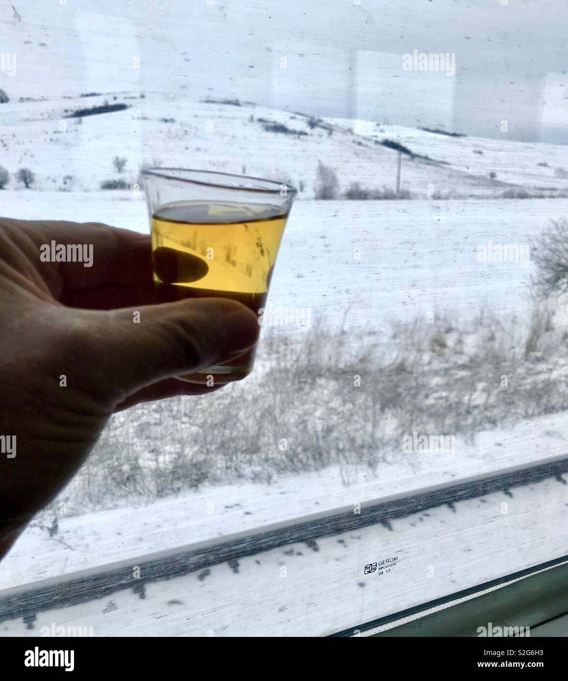 Inverno whisky su un treno Foto Stock