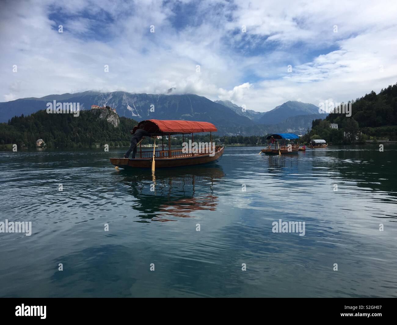 Il lago di Bled Pletna barche, Slovenia Foto Stock