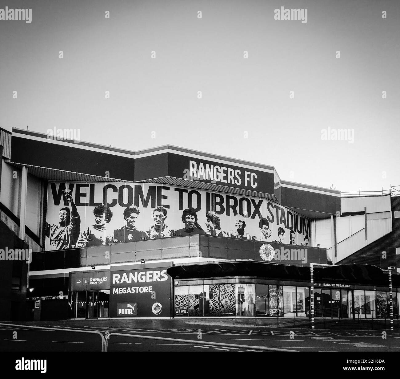 Ibrox Stadium, casa dei Rangers Football Club. Glasgow. La Scozia. Regno Unito. - Immagine stock catturata con smartphone