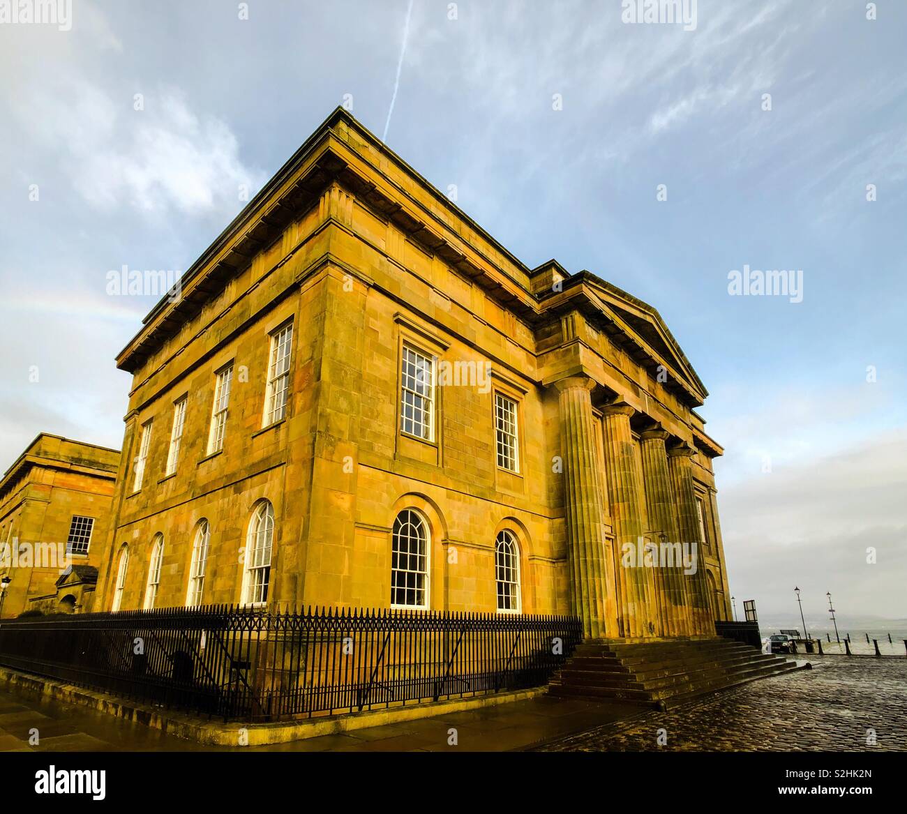 Greenock Custom House, completato nel 1828. La Scozia. Regno Unito. - Immagine stock catturata con smartphone