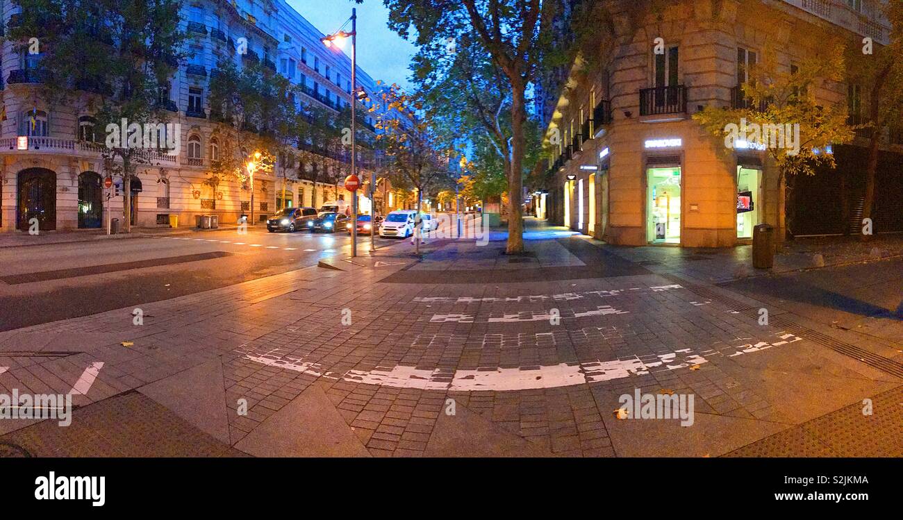 Strada di notte, vista panoramica. Foto Stock