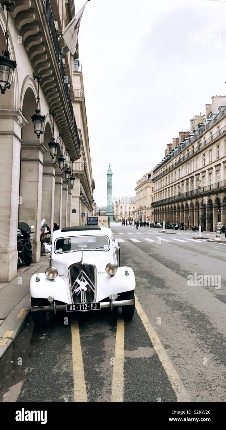 Retrò Citroen a Parigi Foto Stock