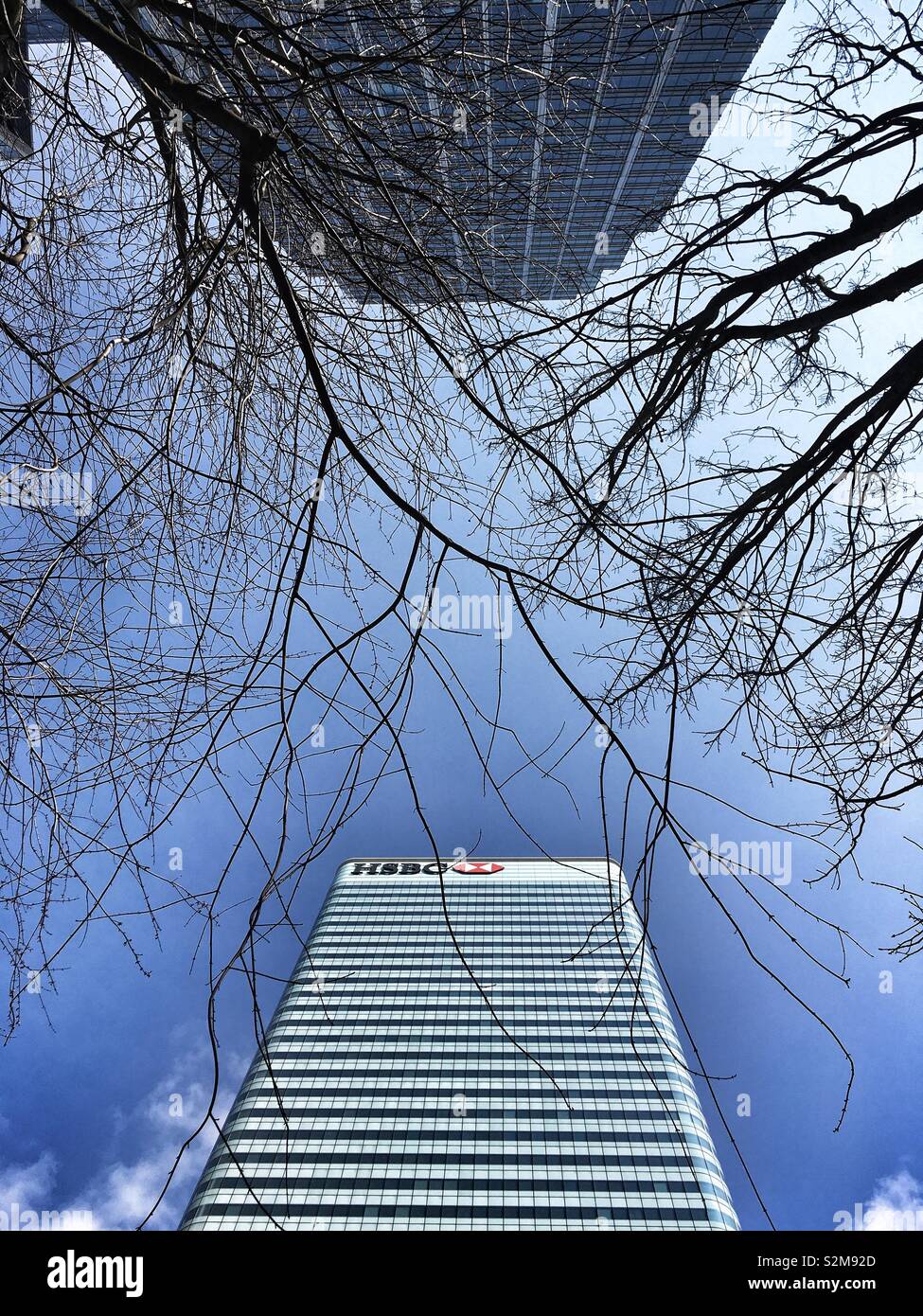 HSBC Building a 8 Canada Square Canary Wharf nel quartiere finanziario di Londra, Inghilterra - Immagine stock catturata con smartphone