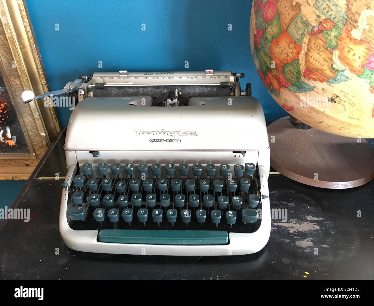Macchina da scrivere vintage - Immagine stock catturata con smartphone