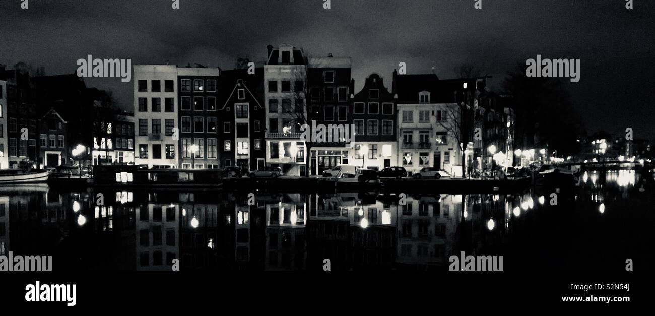 Canal scena in Amsterdam Foto Stock