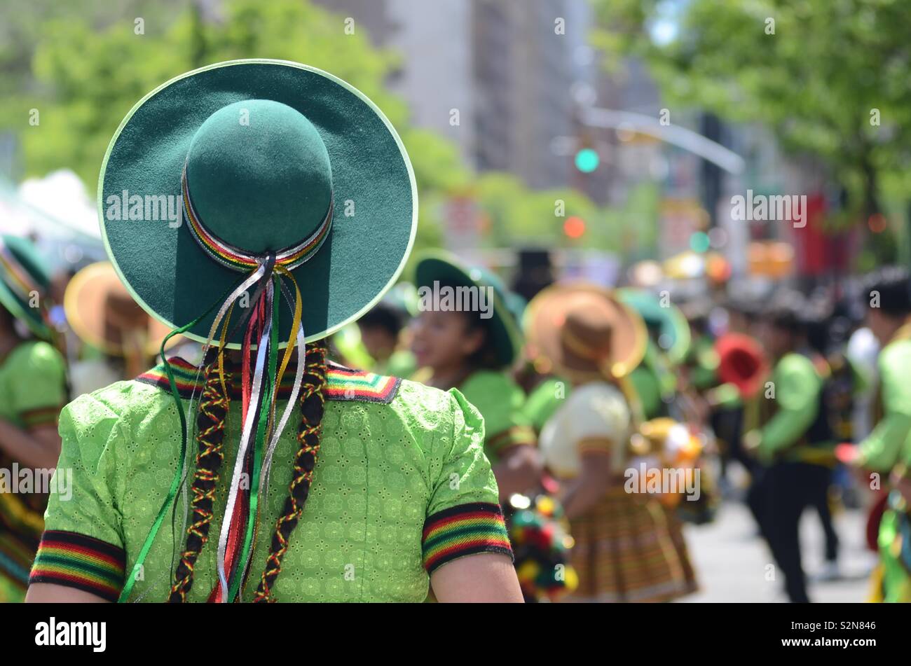 Migliaia di persone hanno partecipato all'annuale Dance Parade lungo Madison Broadway a New York il 18 maggio 2019. Foto Stock