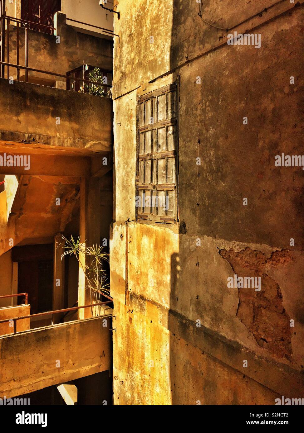 Gli edifici di vecchia costruzione a Beirut Libano Medio Oriente Foto Stock