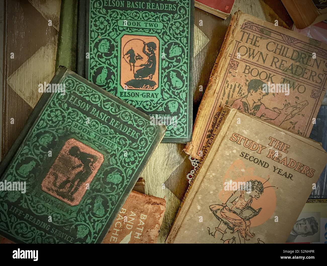 Bambini antichi lettori del- vecchio tempo i libri di scuola Foto Stock