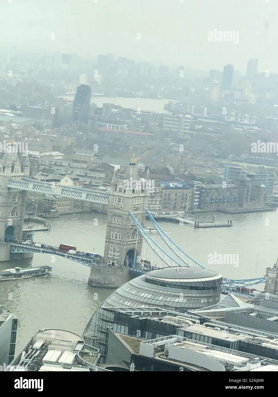 Il Tower Bridge di Londra Foto Stock